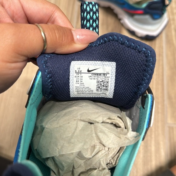 Nike React Vision GS - Picture 4 of 5